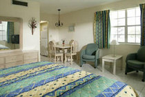 CARRIAGE HOUSE RESORT - Accommodation