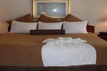 CHASE SUITE HOTEL - Accommodation